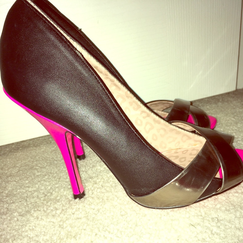 Used Betsy Johnson heels 6.5